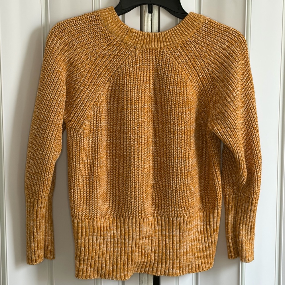 Universal Thread Women's Crewneck Sweater in Mustard